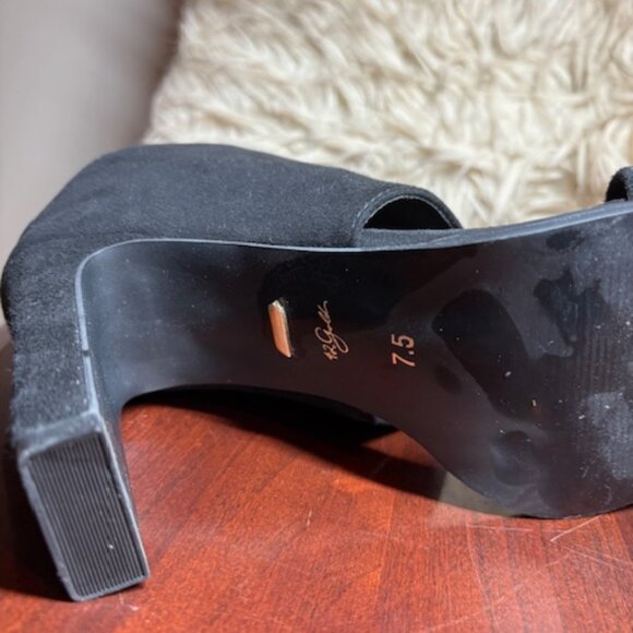 Women's 42 Gold Linx Sandal, Black, Size 7.5 - Picture 6 of 7